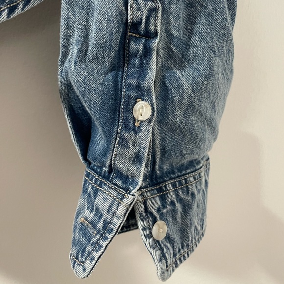 UNIVERSAL THREAD - Long Sleeve Collared Cropped Button-Down Shirt - Picture 4 of 11